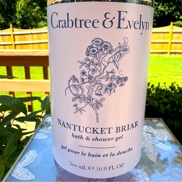 Crabtree & Evelyn Nantucket Briar Bath & Shower Gel – 16.9 fl oz / 500 mL - Picture 2 of 3